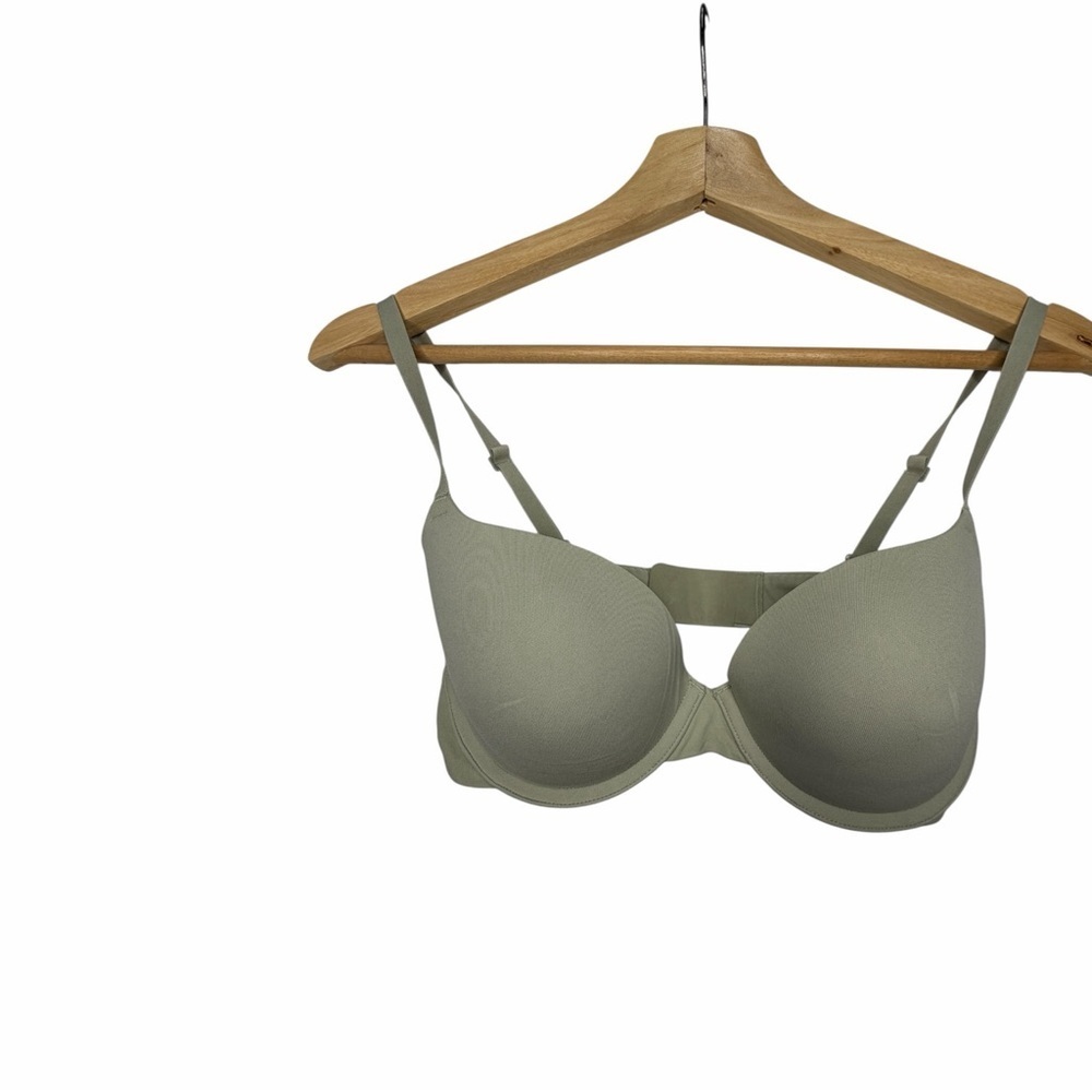SKIMS Sage Green Bra